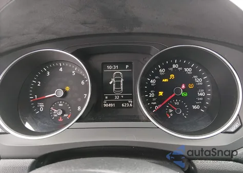 2017 Volkswagen Jetta 1.4T Se z USA, uszkodzony, nr VIN 3VWDB7AJ2HM378032